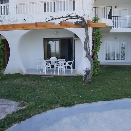 Marineu Playa Romana Apartment *